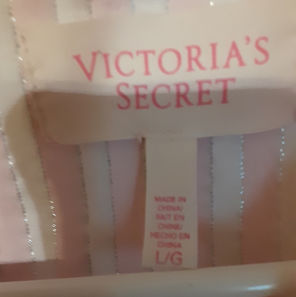 Victoria's Secret pink & white striped pajama set - Picture 4 of 9